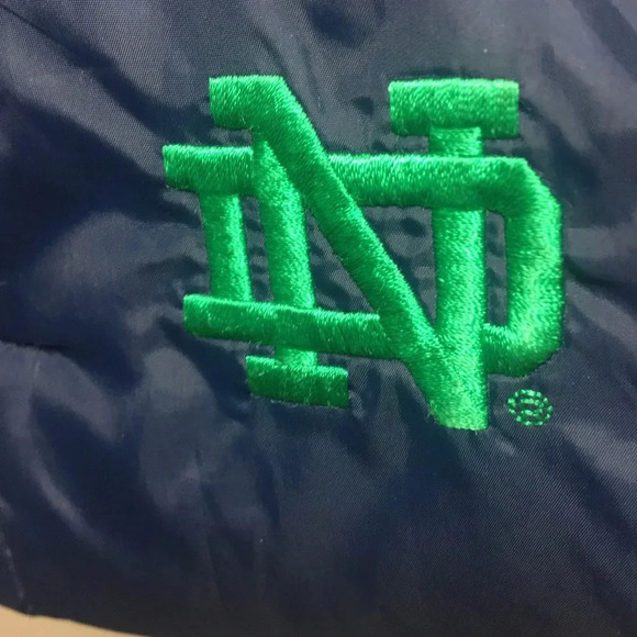 Adidas‎ x Notre Dame Official Puffer Vest - Picture 4 of 8